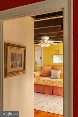 2943 WINDY BUSH RD, Newtown, PA 18940