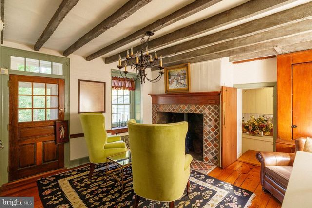 2943 WINDY BUSH RD, Newtown, PA 18940