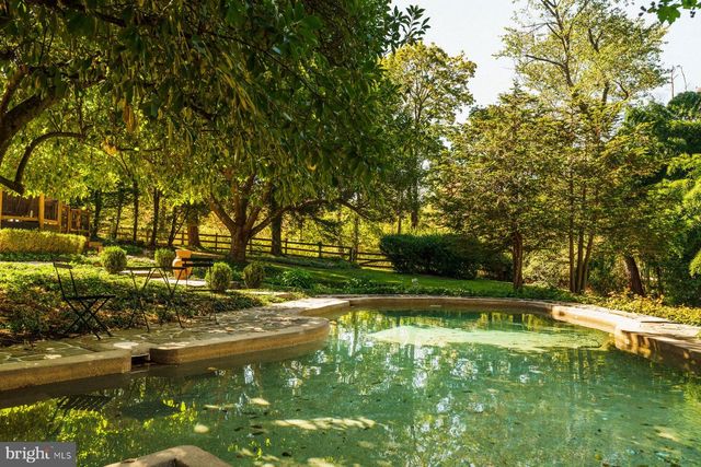 2943 WINDY BUSH RD, Newtown, PA 18940