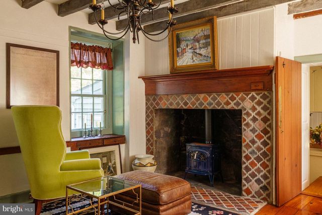 2943 WINDY BUSH RD, Newtown, PA 18940