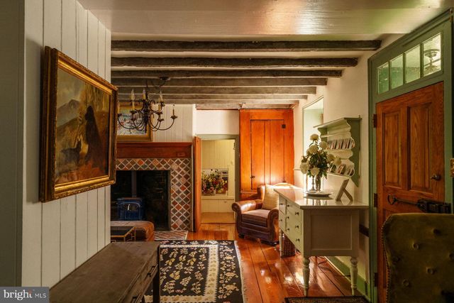 2943 WINDY BUSH RD, Newtown, PA 18940