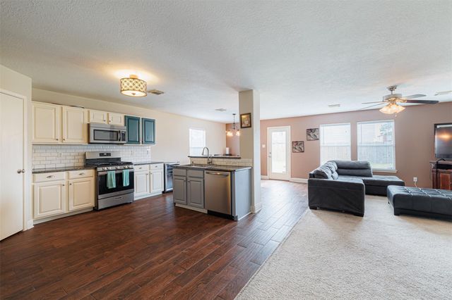 19027 Yaupon Ranch Drive, Cypress, TX 77433