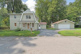 4539 N 5th Street, Luna Pier, MI 48157