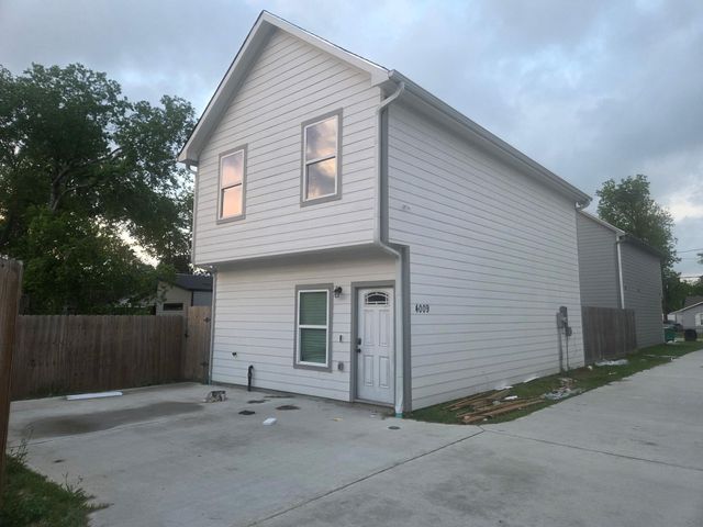 4009 King Street, Houston, TX 77026