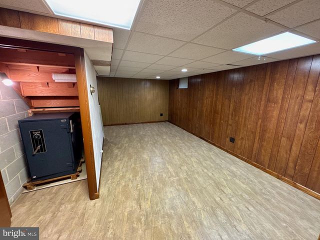 436 HUNTING PARK LN, York, PA 17402