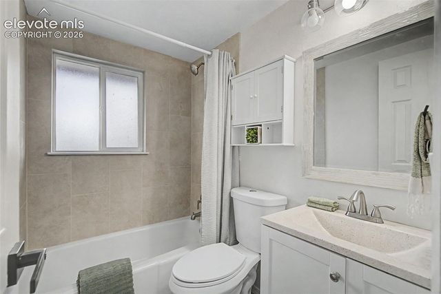 615 Chamberlin Avenue, Colorado Springs, CO 80906