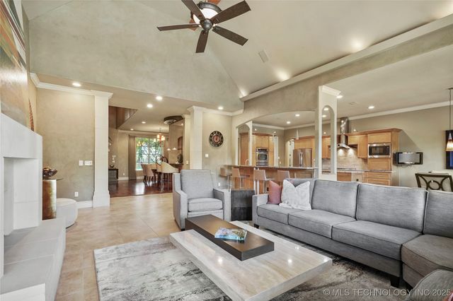 11307 S College Avenue, Tulsa, OK 74137