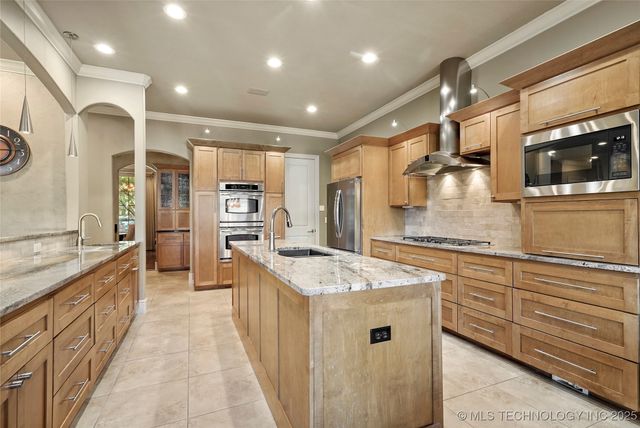 11307 S College Avenue, Tulsa, OK 74137