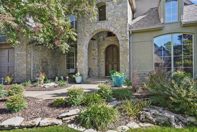 11307 S College Avenue, Tulsa, OK 74137