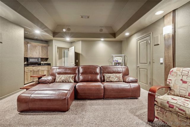 11307 S College Avenue, Tulsa, OK 74137