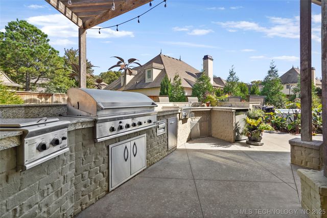 11307 S College Avenue, Tulsa, OK 74137