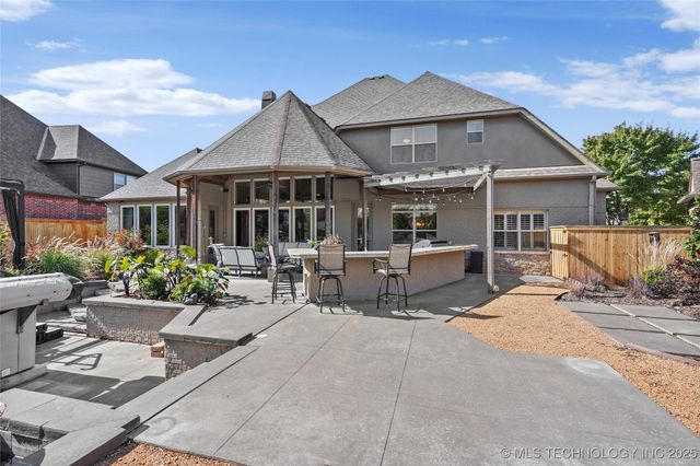 11307 S College Avenue, Tulsa, OK 74137