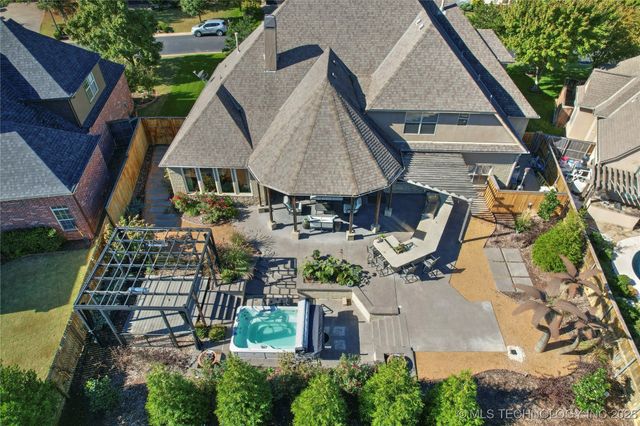 11307 S College Avenue, Tulsa, OK 74137