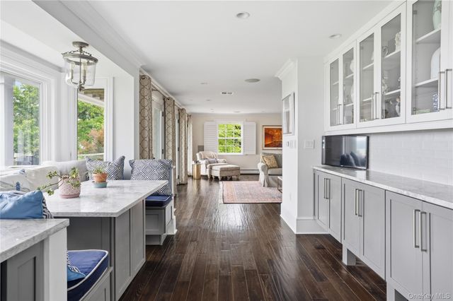 897 Route 9w S, Nyack, NY 10960