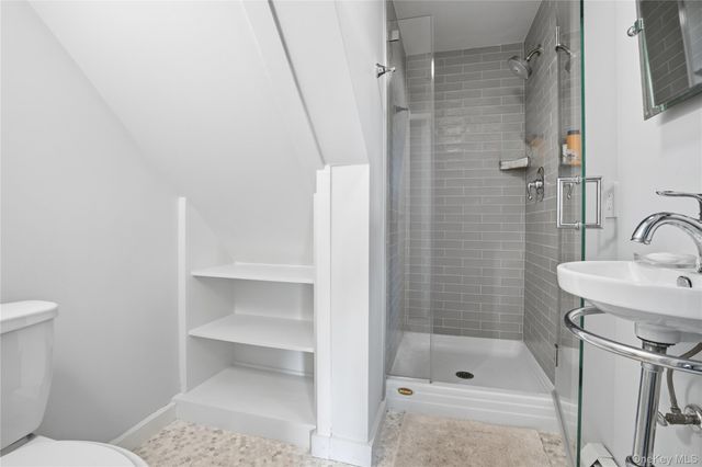 897 Route 9w S, Nyack, NY 10960