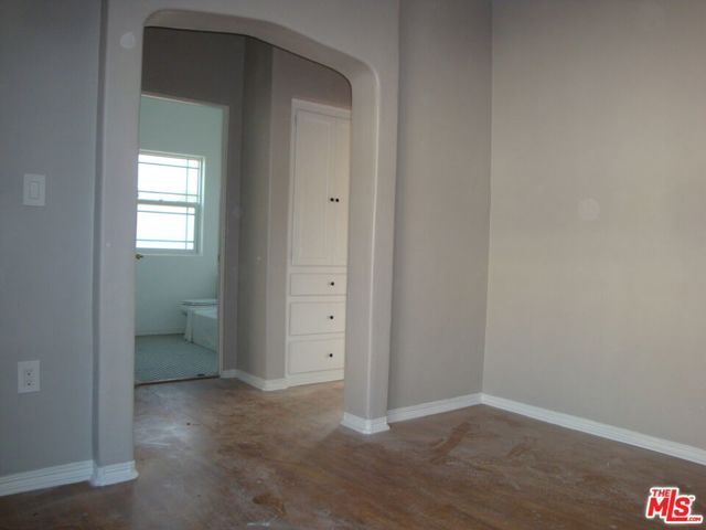 1803 MARYLAND Street, Los Angeles, CA 90057