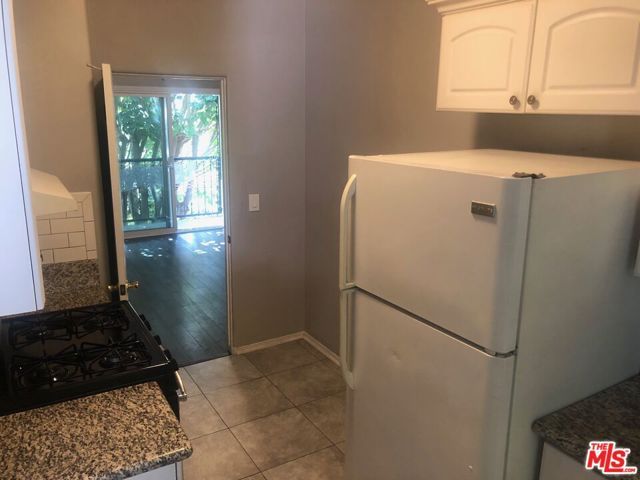 1803 MARYLAND Street, Los Angeles, CA 90057