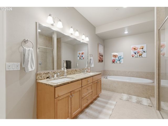 707 N HAYDEN ISLAND Dr 413, Portland, OR 97217