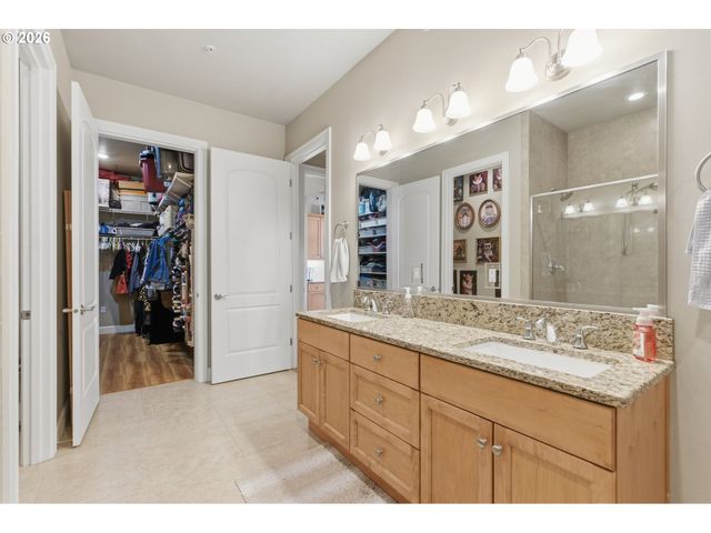 707 N HAYDEN ISLAND Dr 413, Portland, OR 97217