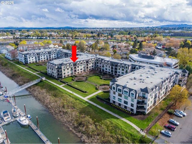 707 N HAYDEN ISLAND Dr 413, Portland, OR 97217