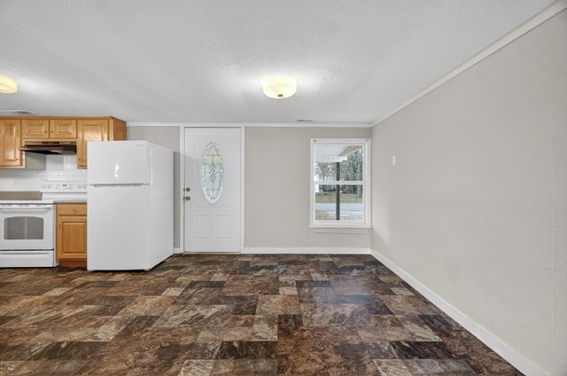 412 College St, Petersburg, TN 37144