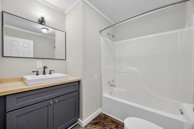 412 College St, Petersburg, TN 37144