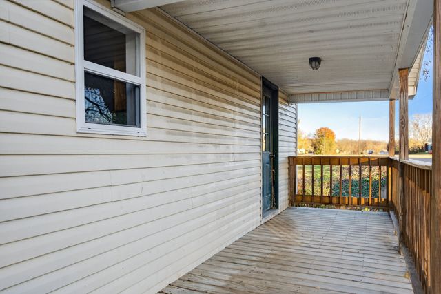 412 College St, Petersburg, TN 37144