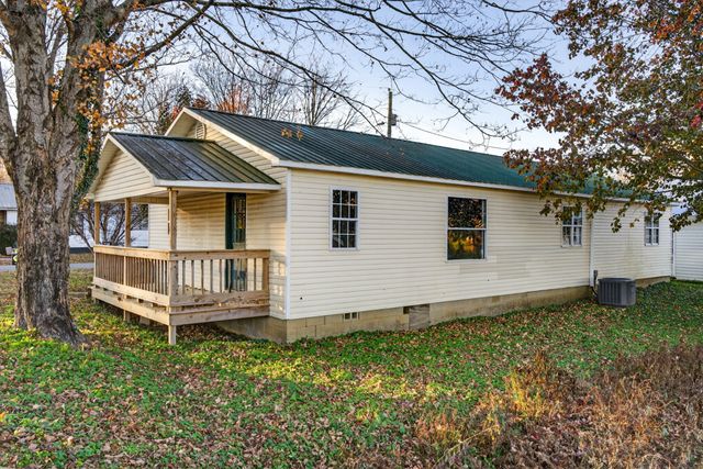 412 College St, Petersburg, TN 37144