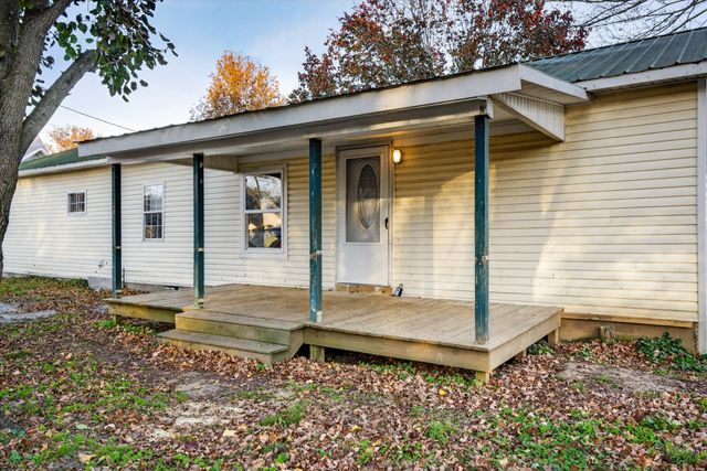 412 College St, Petersburg, TN 37144