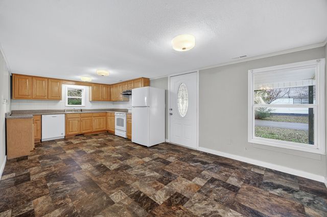 412 College St, Petersburg, TN 37144