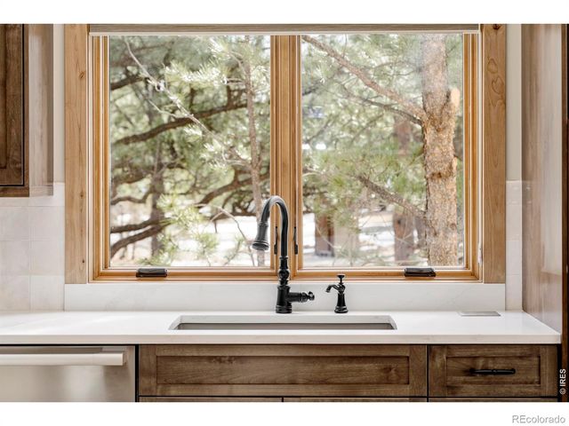 2729 S Lakeridge Trail, Boulder, CO 80302