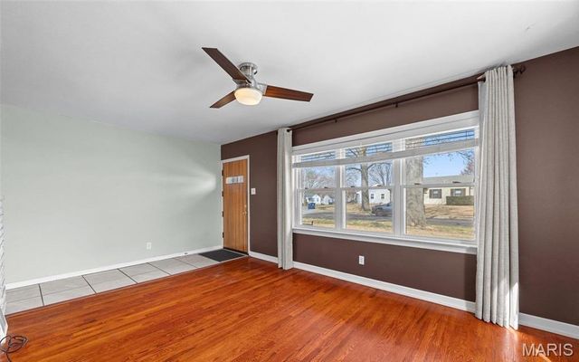 10228 Saint Arsene Lane, St Ann, MO 63074