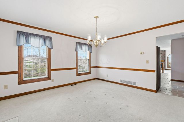 9650 Wagonwood Drive NW, Pickerington, OH 43147