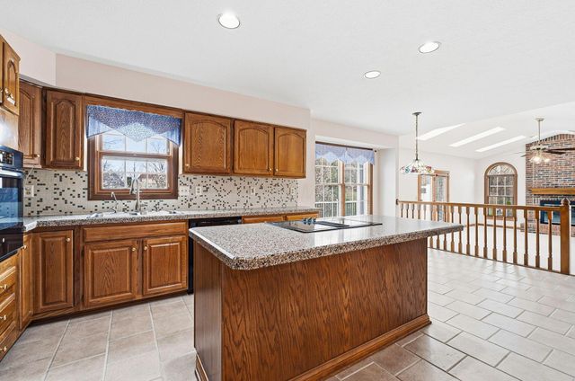 9650 Wagonwood Drive NW, Pickerington, OH 43147