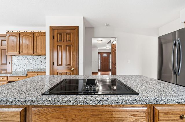 9650 Wagonwood Drive NW, Pickerington, OH 43147