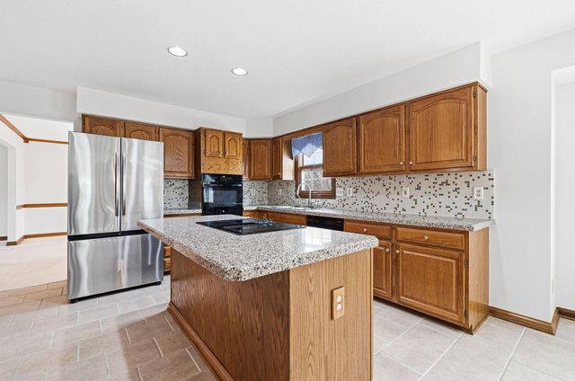 9650 Wagonwood Drive NW, Pickerington, OH 43147