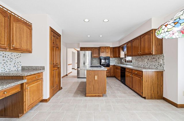 9650 Wagonwood Drive NW, Pickerington, OH 43147