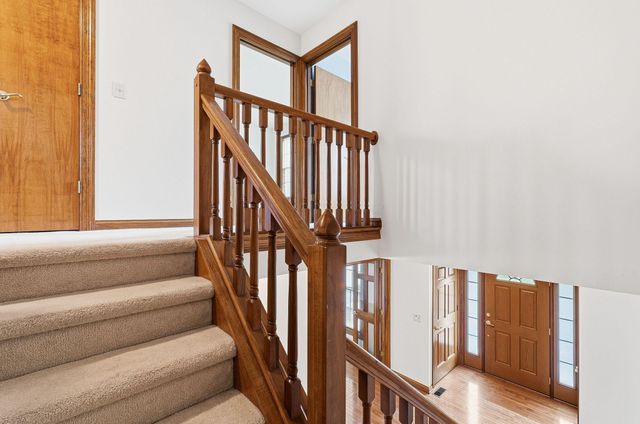 9650 Wagonwood Drive NW, Pickerington, OH 43147