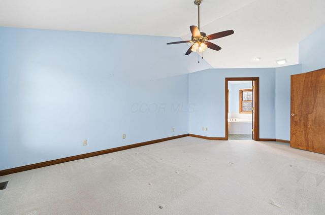 9650 Wagonwood Drive NW, Pickerington, OH 43147