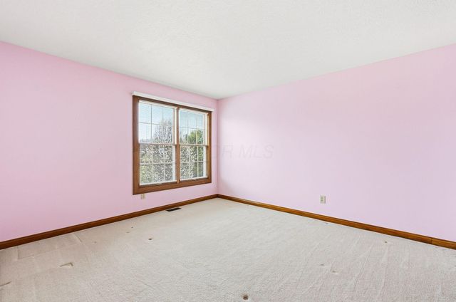 9650 Wagonwood Drive NW, Pickerington, OH 43147