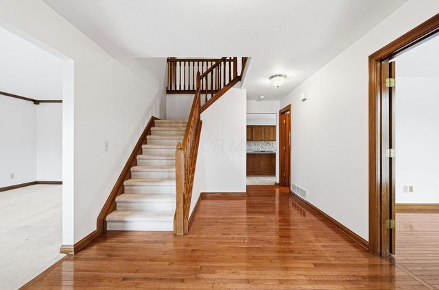 9650 Wagonwood Drive NW, Pickerington, OH 43147