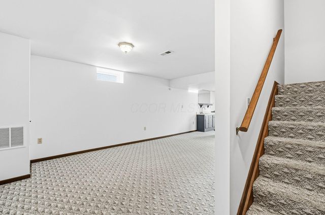 9650 Wagonwood Drive NW, Pickerington, OH 43147