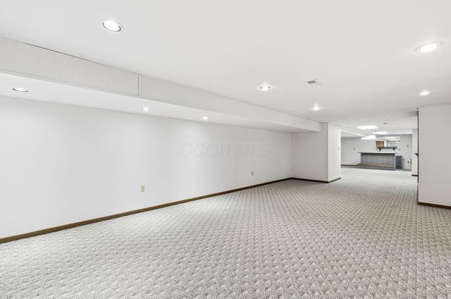 9650 Wagonwood Drive NW, Pickerington, OH 43147