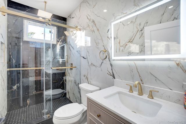 35 Castle Lane, Levittown, NY 11756