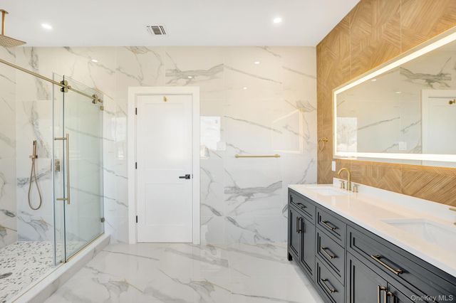 35 Castle Lane, Levittown, NY 11756