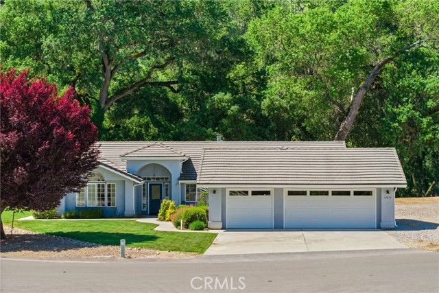12055 Cenegal Road, Atascadero, CA 93422