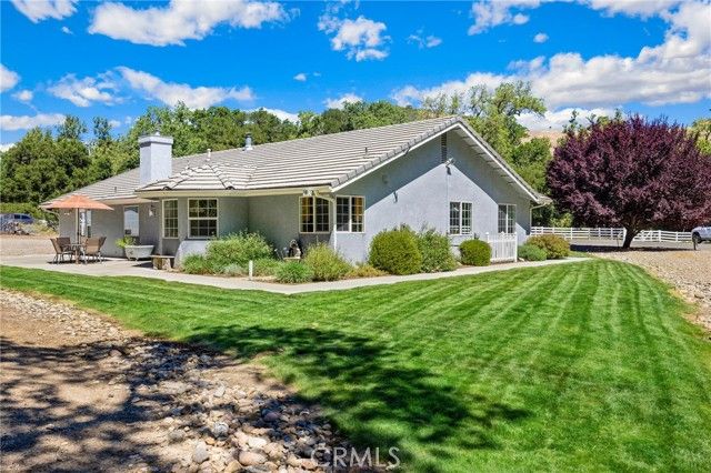 12055 Cenegal Road, Atascadero, CA 93422