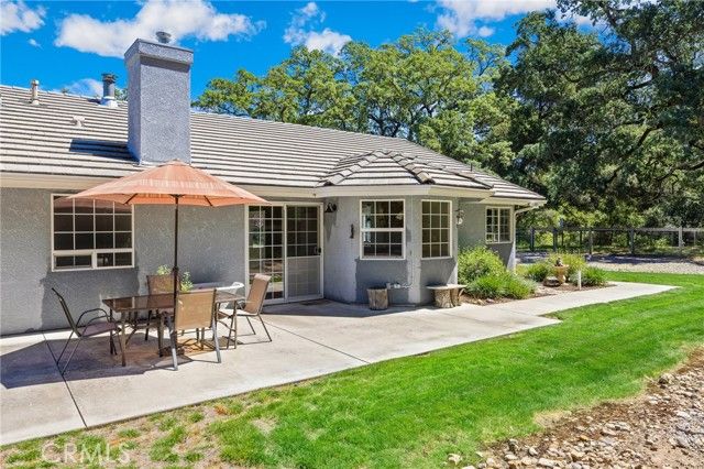 12055 Cenegal Road, Atascadero, CA 93422