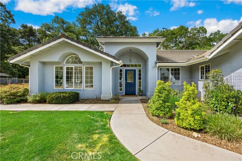 12055 Cenegal Road, Atascadero, CA 93422