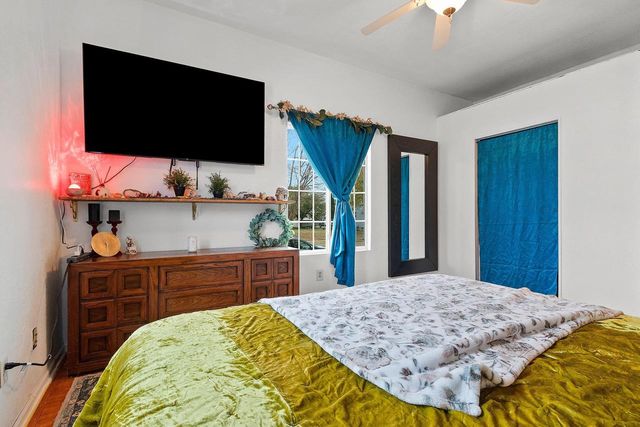 1011 BLAINE STREET, Marinette, WI 54143